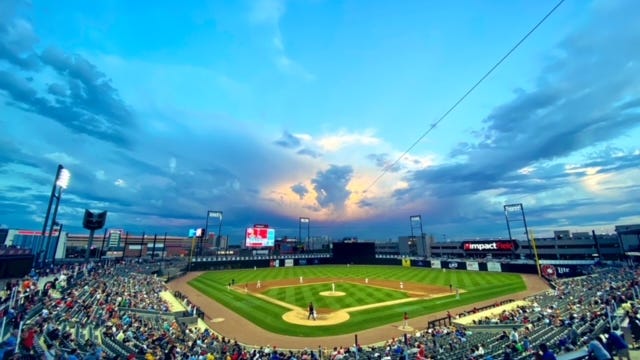 Chicago Dogs relish back to back postseasons, set attendance records