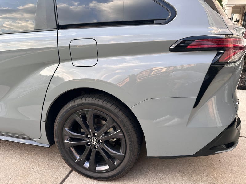 2025 Toyota Sienna 