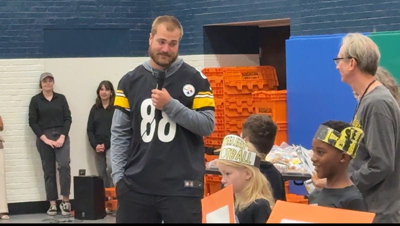 Pat Freiermuth at Clairton school assembly