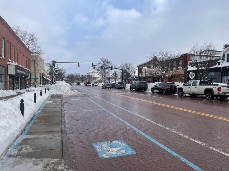 Snow in East Aurora