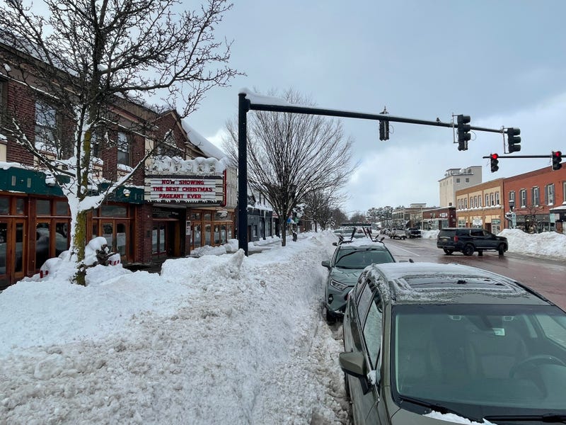 Snow in East Aurora