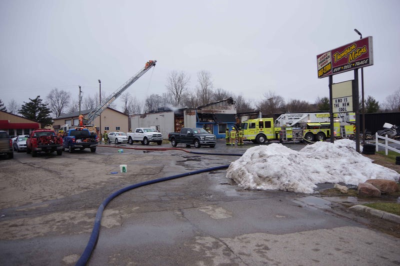 Crews respond to storage facility fire in Lapeer