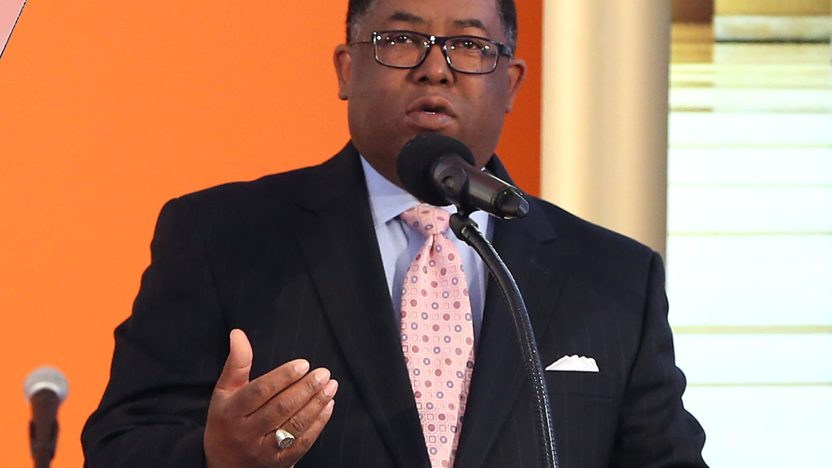 Ridley-Thomas LA City Council seat officially vacant; Hutt becomes 'caretaker'