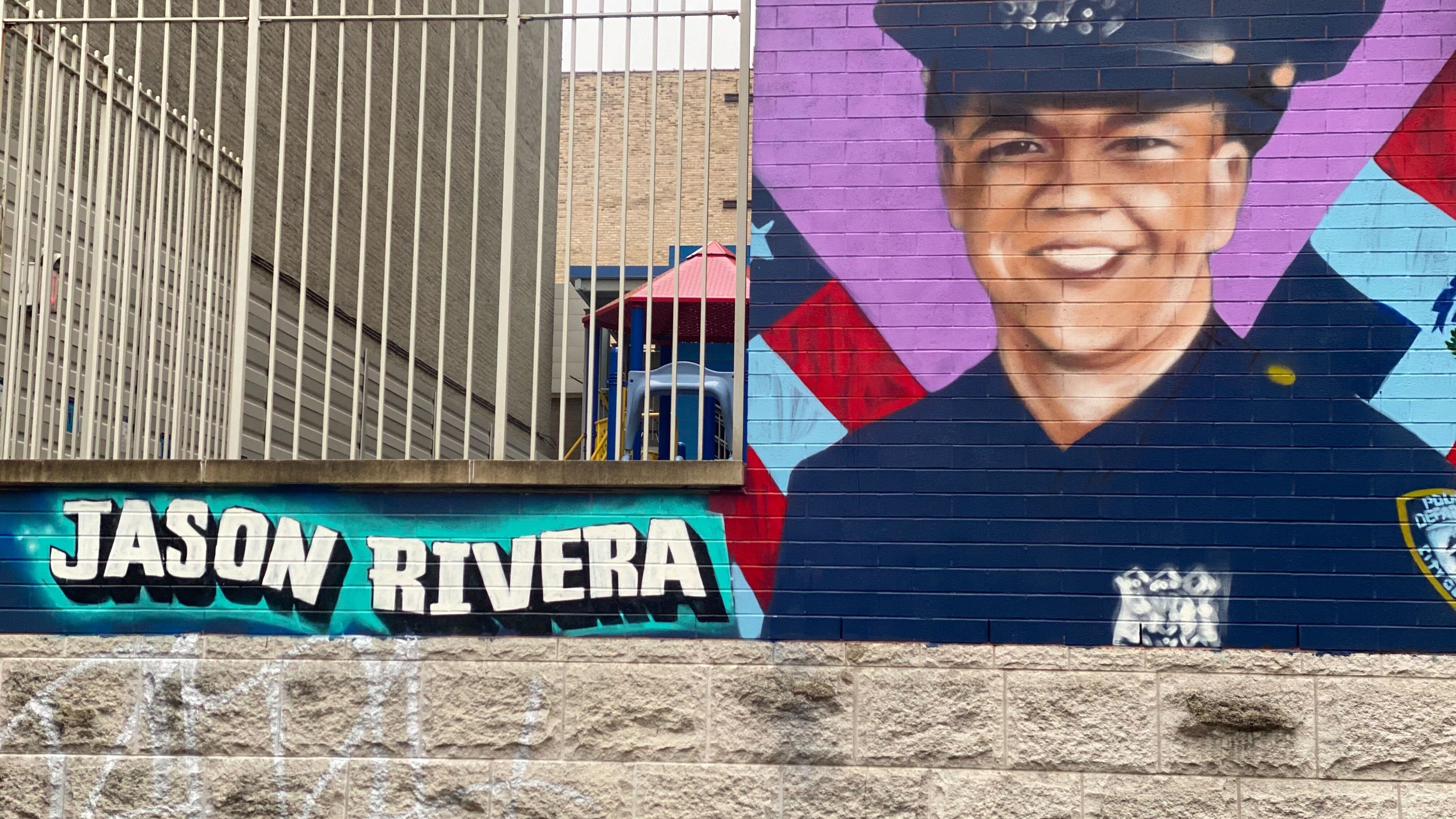 PHOTO: Mural honoring slain NYPD cop Jason Rivera goes up at Manhattan elementary school