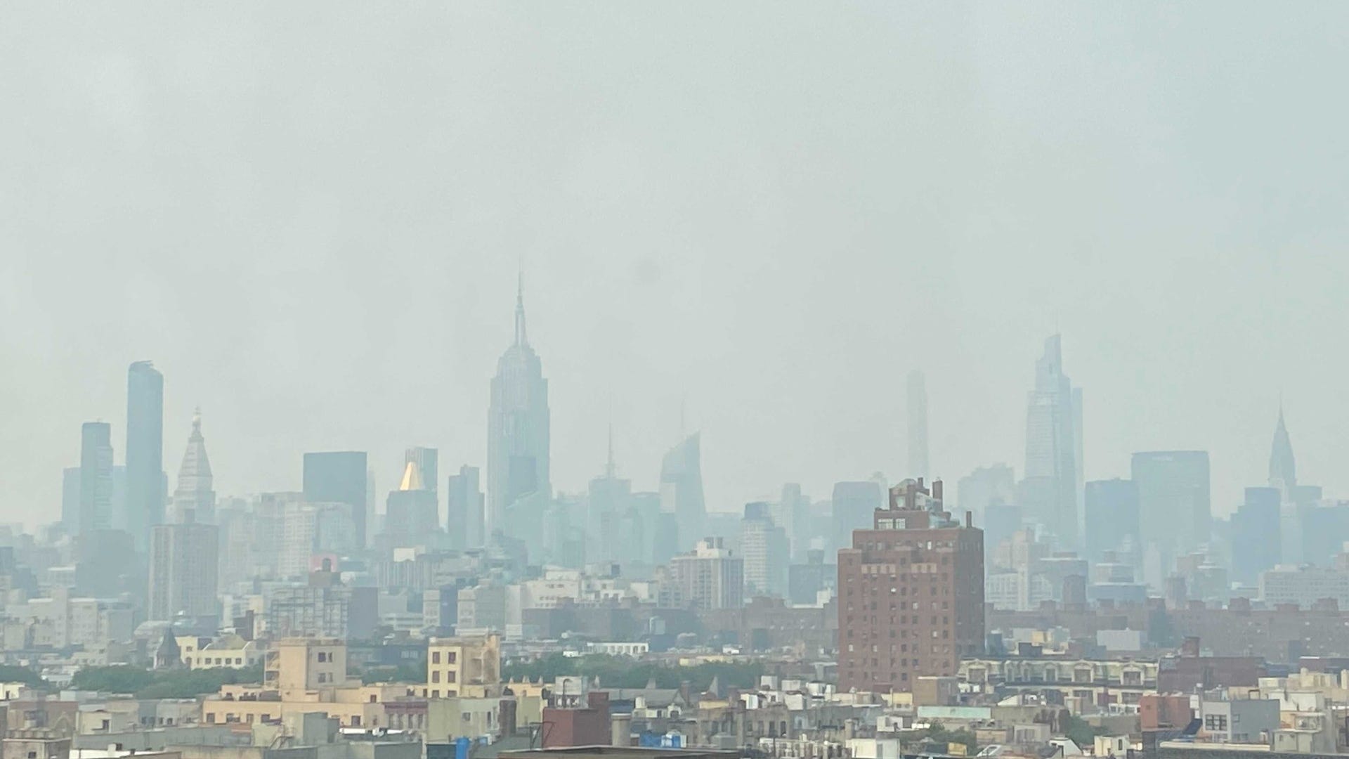NYC sees hazy skies, worst air quality in years due to West Coast wildfires