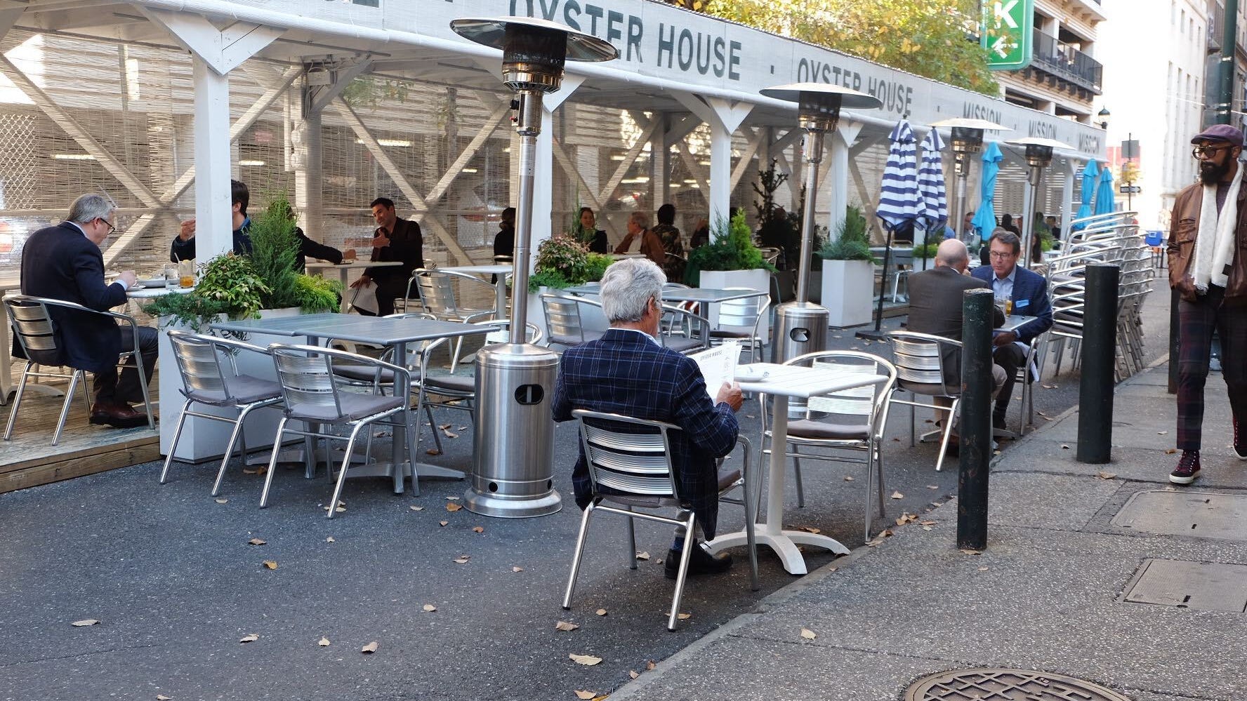 Philly City Council extends simplified sidewalk cafe permits, but will 'streeteries' survive?