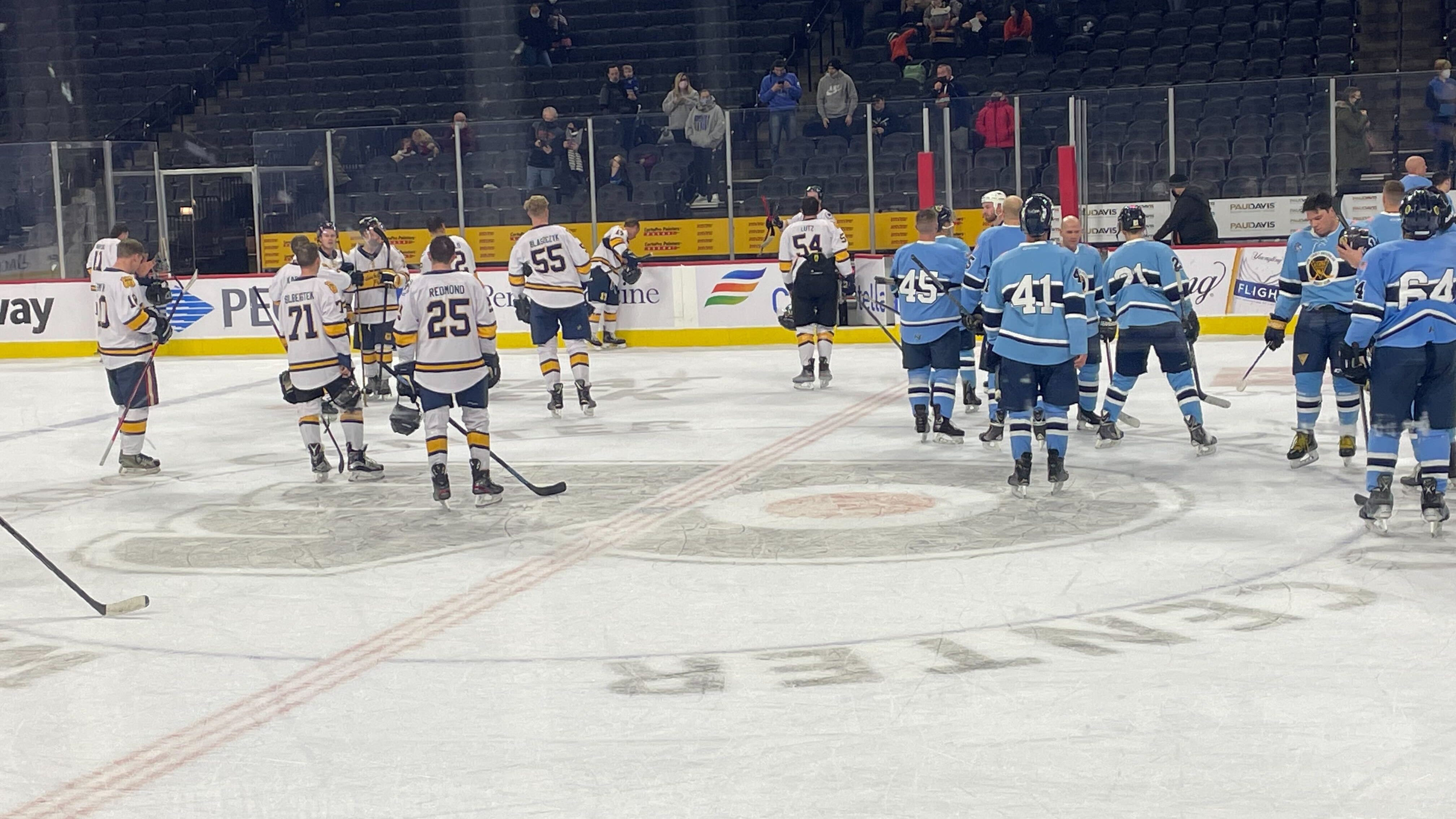 Flyers honor first responders with hockey match between Philly, NJ cops