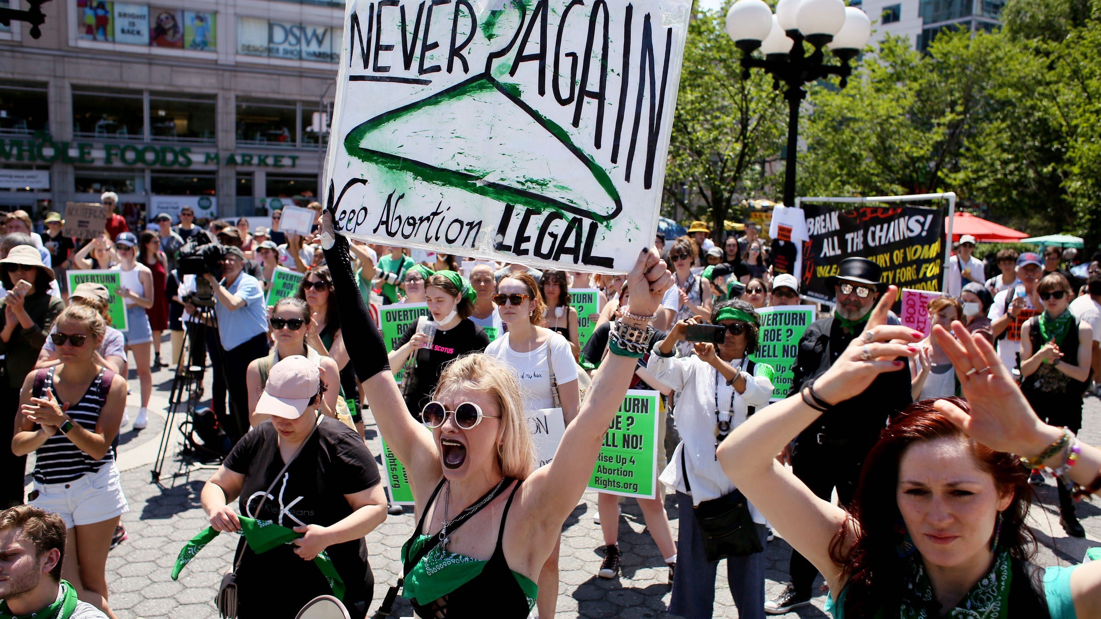 NYC protests continue for 2nd day after Supreme Court overturns Roe v Wade