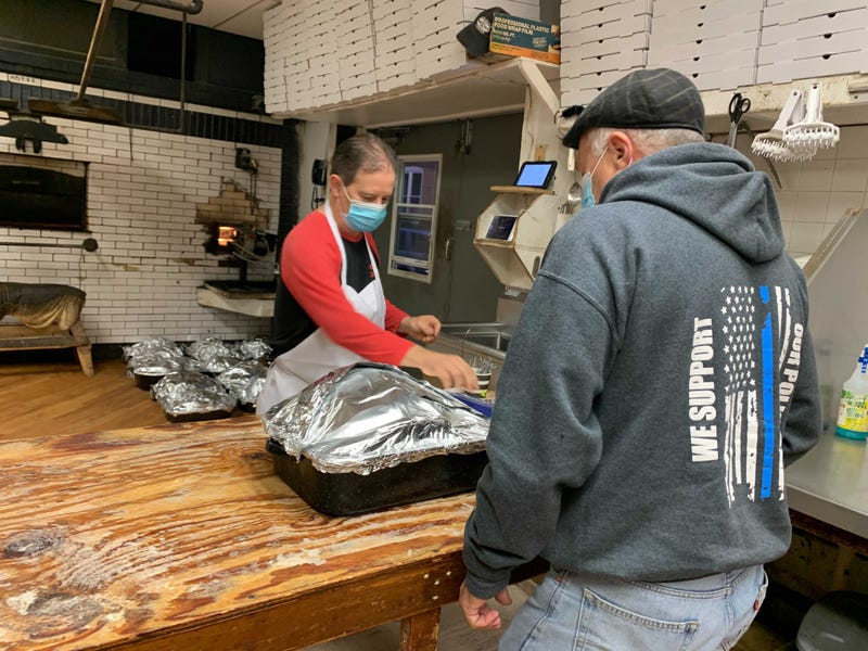 Cacia’s Bakery continues Thanksgiving turkey-baking tradition
