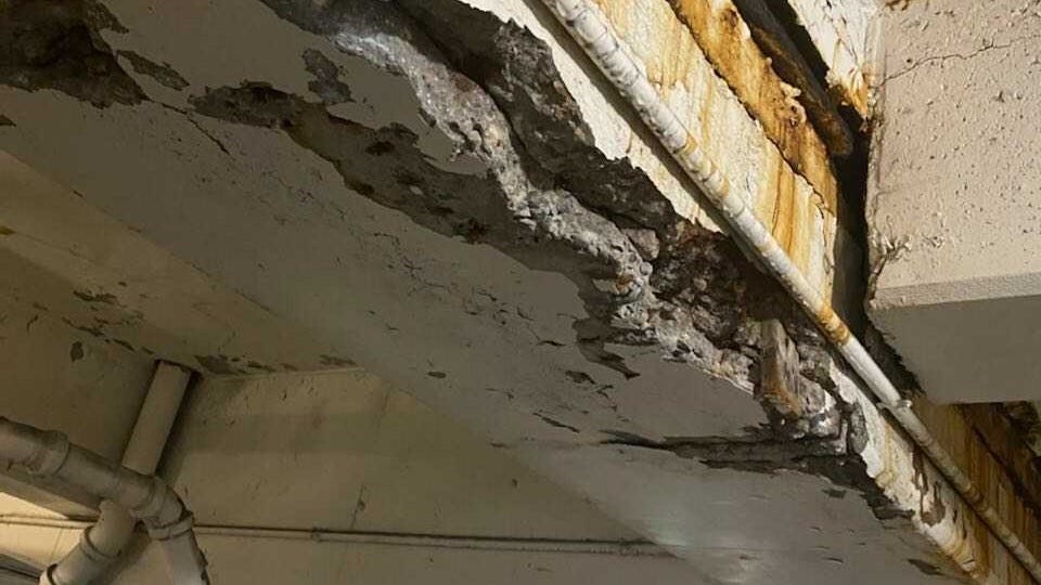 Crumbling ceilings pose danger in Center City parking garage; L&I working on repairs