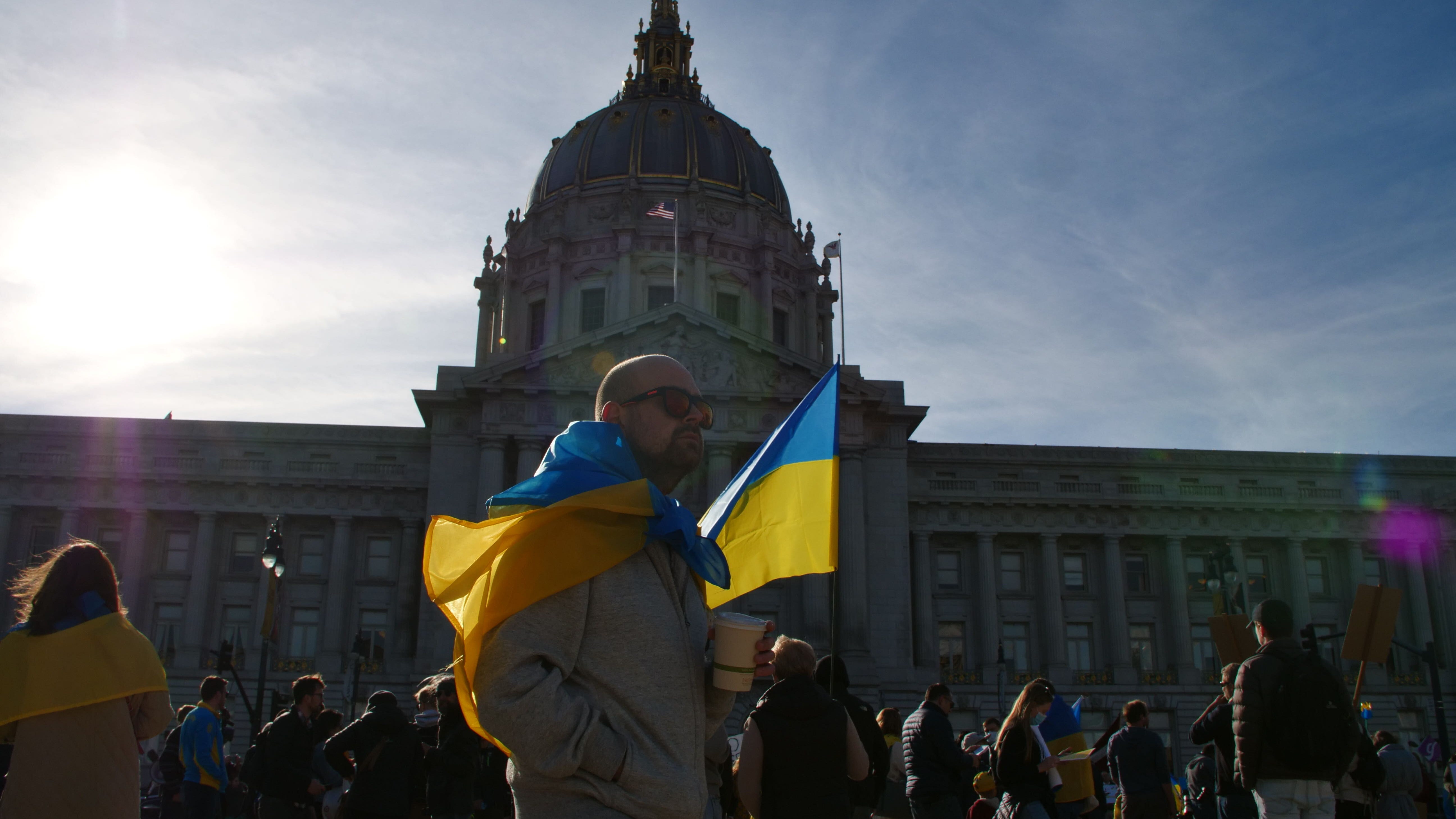 Ukrainians in the Bay Area unite to protest the Russian invasion