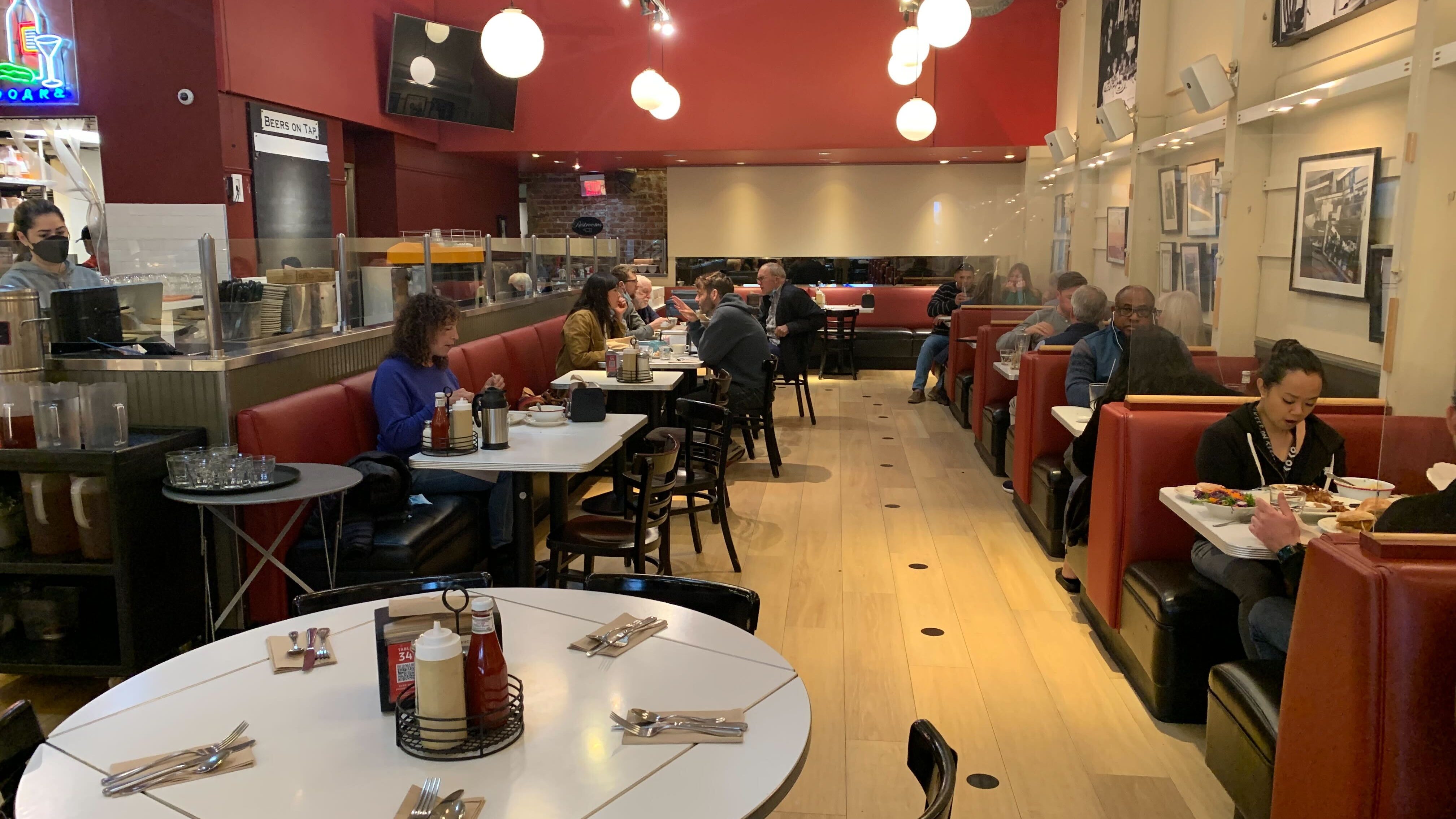 Berkeley's 'Saul's Delicatessen' serves up a Happy Hanukkah