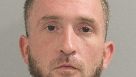 Man arrested after barricading himself, threatening officers on LI