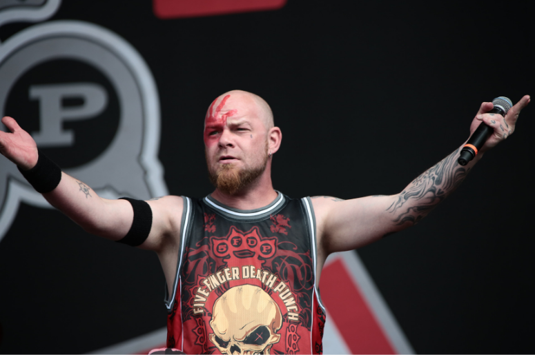 Ivan Moody of Five Finger Death Punch performing on the main stage on day 3 of the 2016 Reading Festival