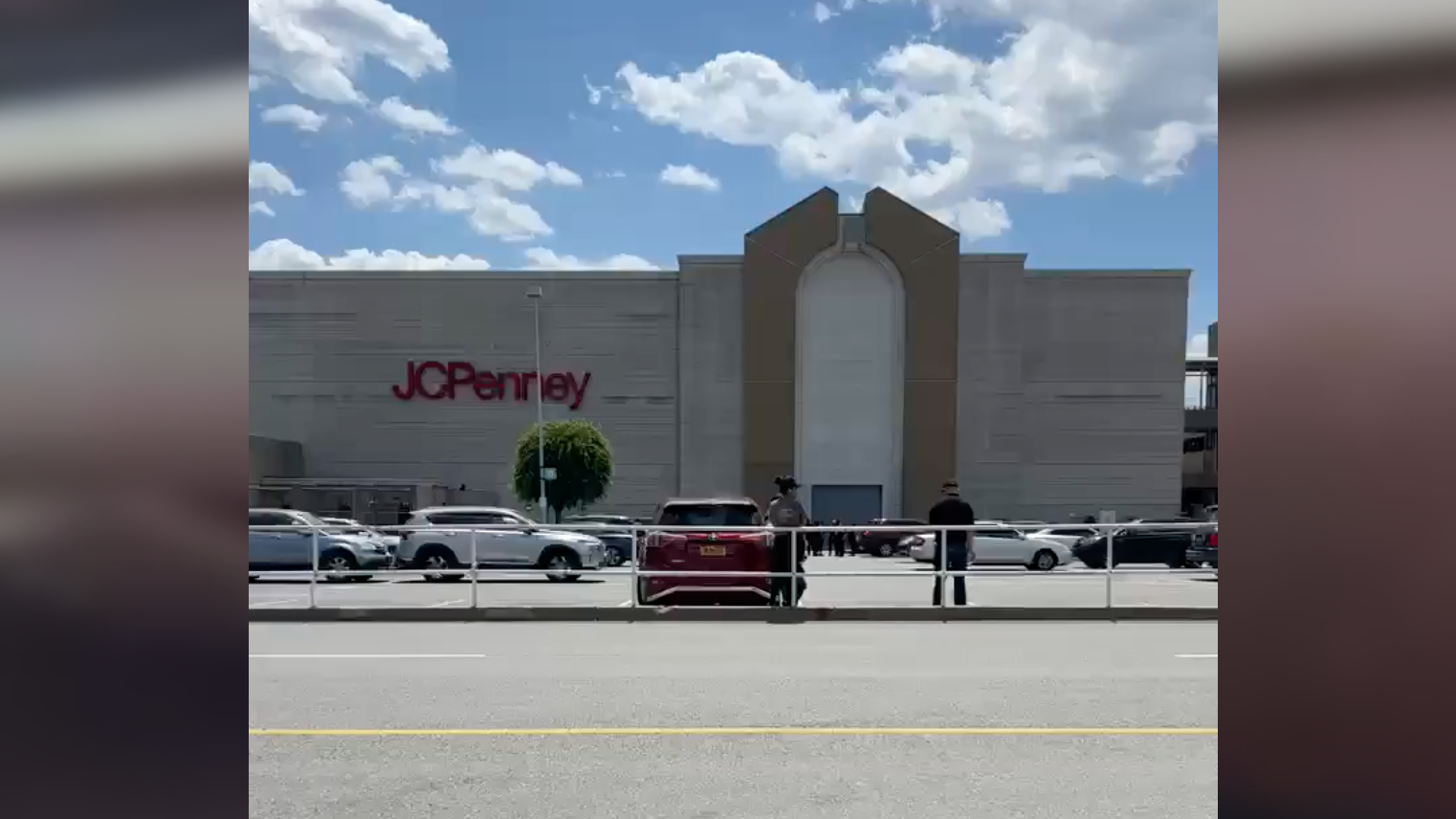 Fireworks at separate NYC malls mistaken for gunfire, spark mass shooter panics