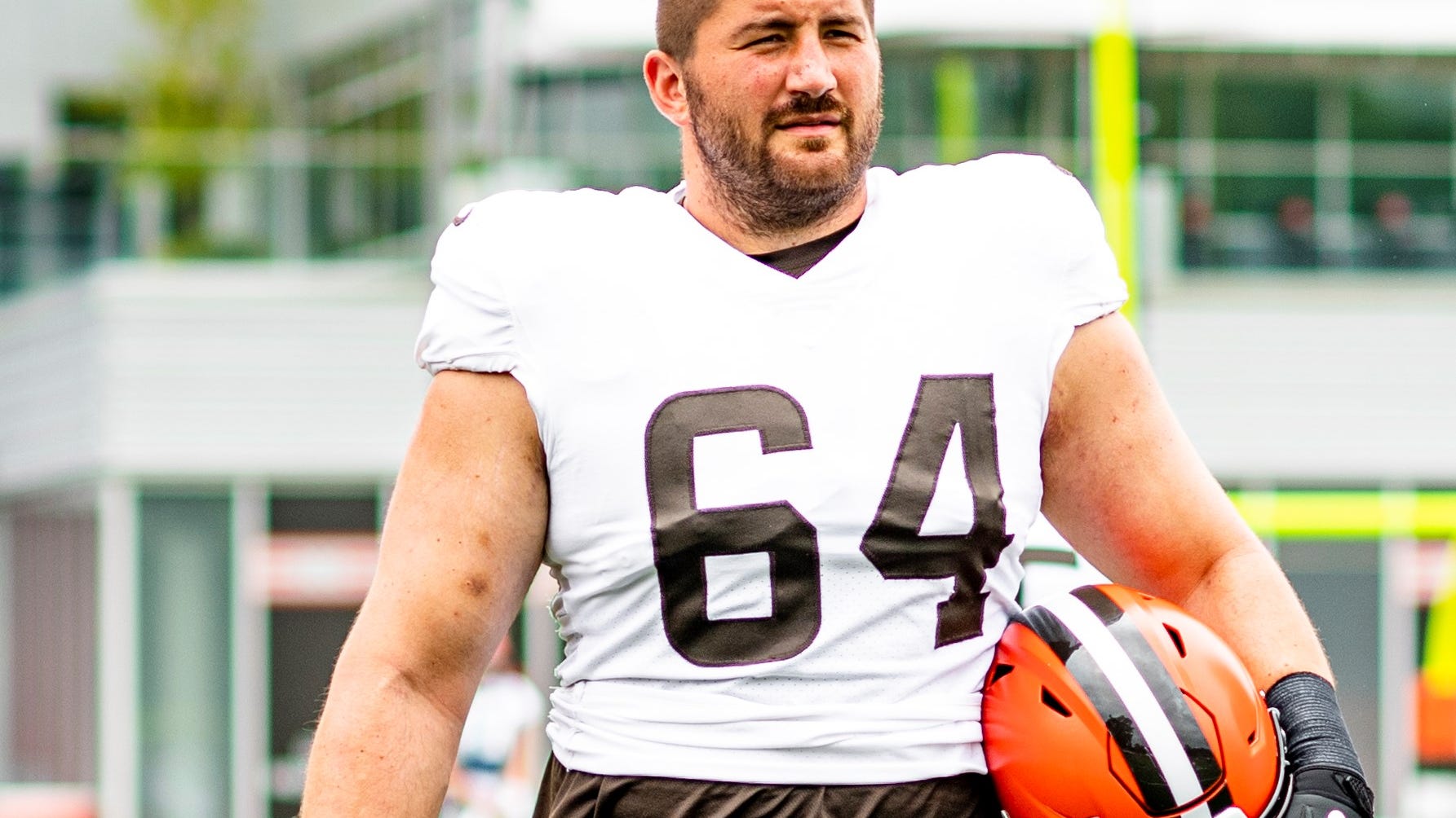 Browns C JC Tretter tests positive, placed on reserve/COVID-19 list