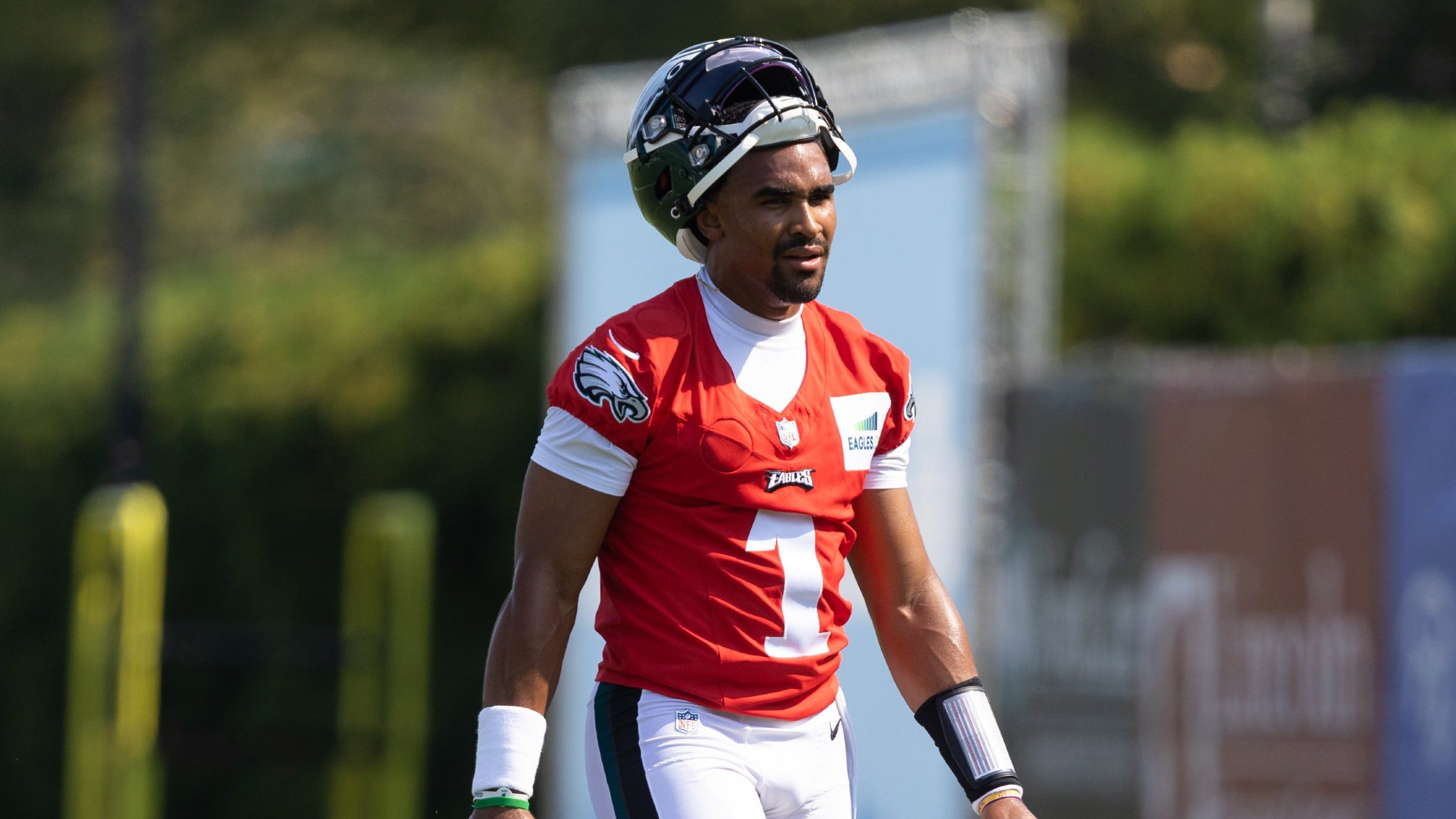 Derrick Gunn sticks by Jalen Hurts OTA report: 'Not gonna walk it back'