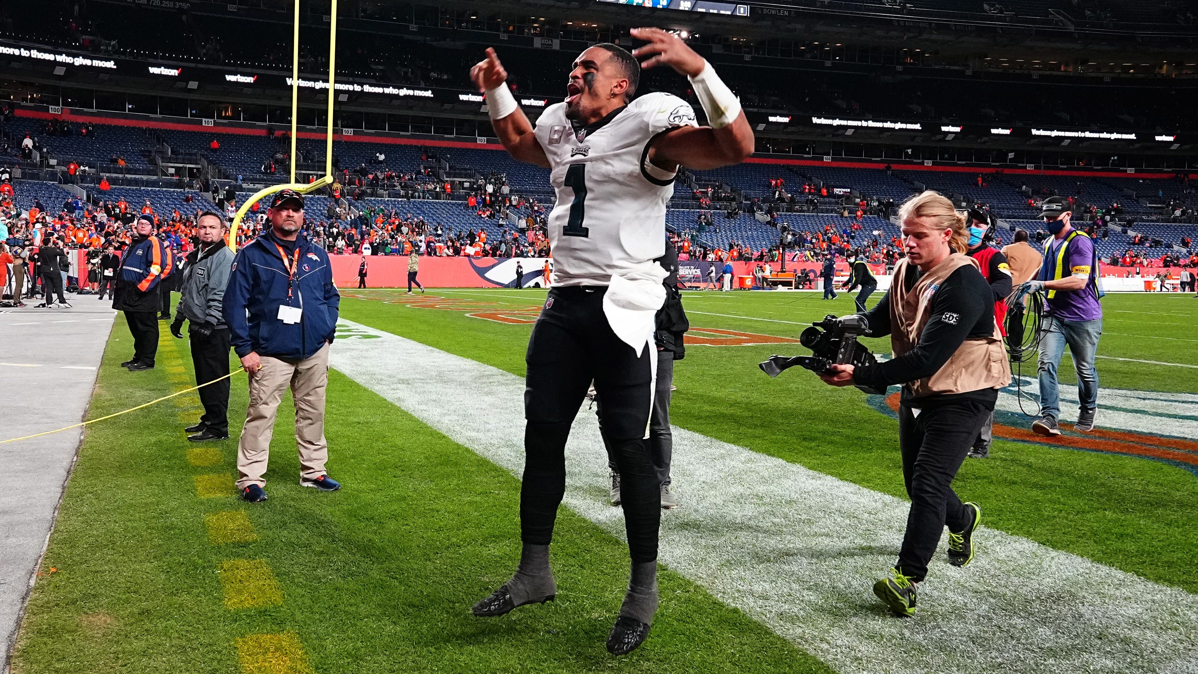 Donovan McNabb 'impressed' by Jalen Hurts