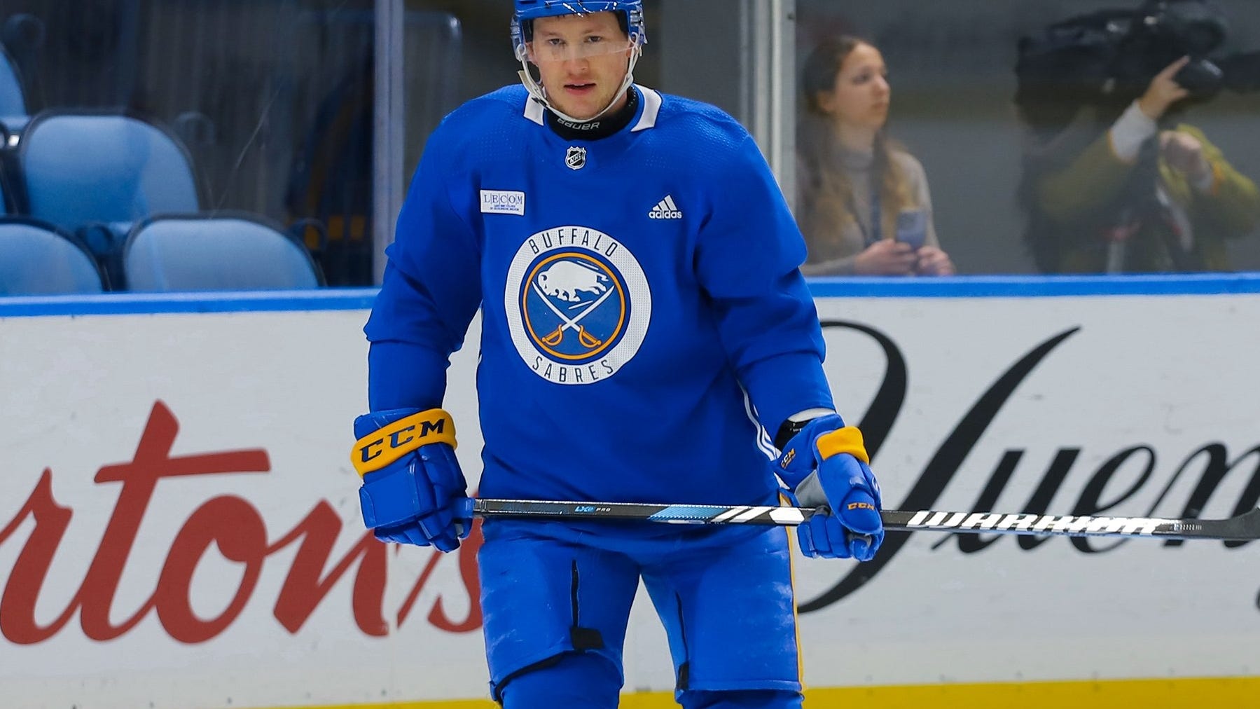 Jeff Skinner nearing return from upper-body injury