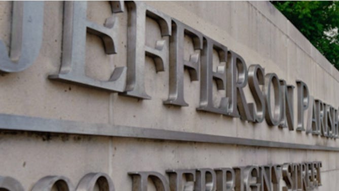 Jefferson OIG recommends canceling Gretna Brew Pub plans