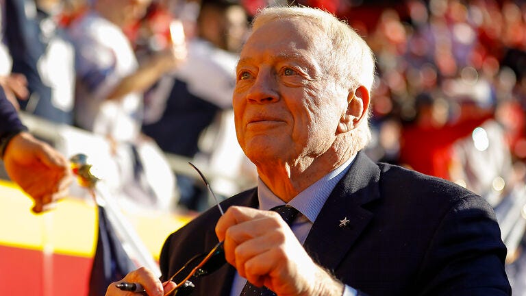 Jerry Jones aware of LeBron James comments, responds by complimenting NBA star