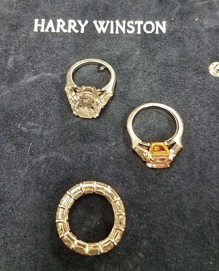 Jewelry seized at the border