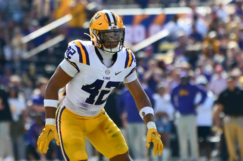 LSU beats Arkansas 23-22