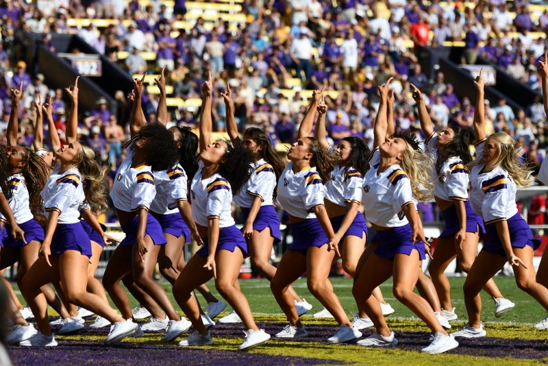 LSU beats Arkansas 23-22