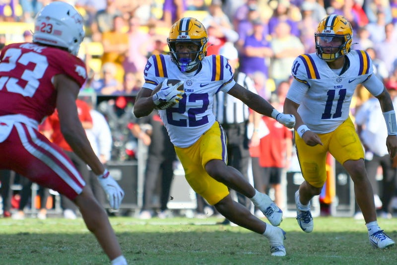 LSU beats Arkansas 23-22