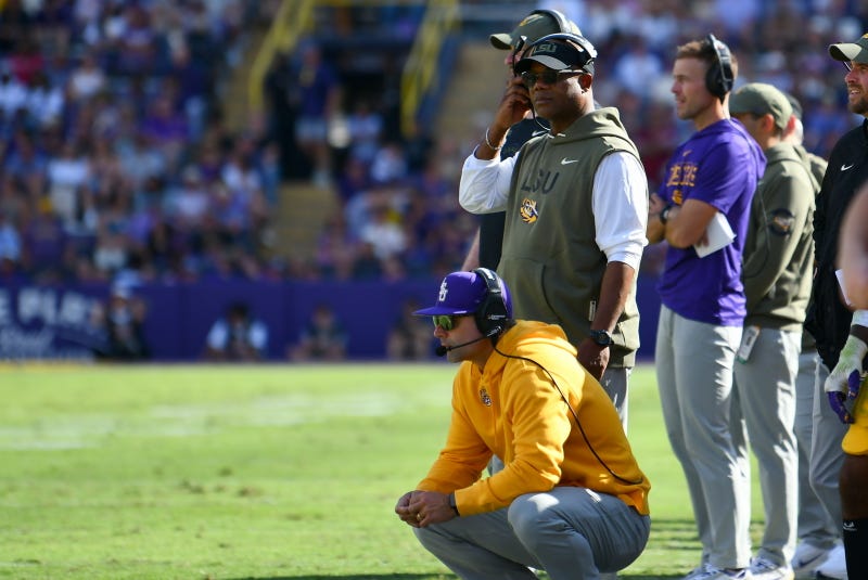 LSU beats Arkansas 23-22