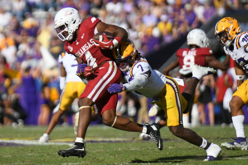 LSU beats Arkansas 23-22