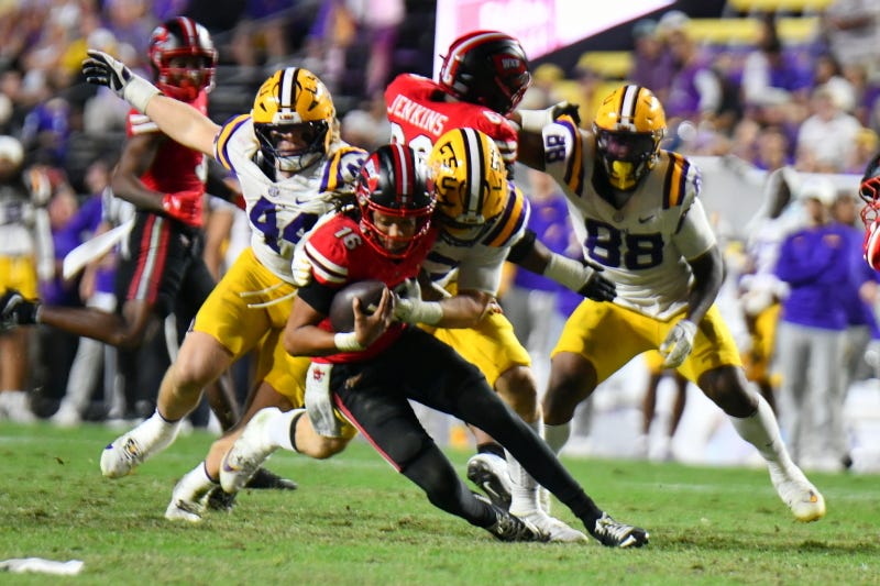 LSU Beats WKU 13-10