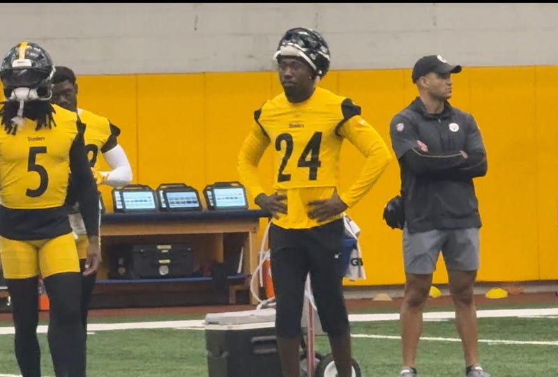 Joey Porter with hands on hips