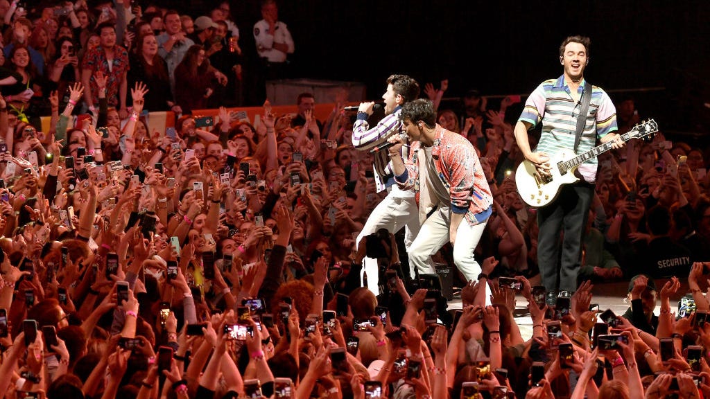 Jonas Brothers Tease 2019 Tour Filled With Their Old Songs