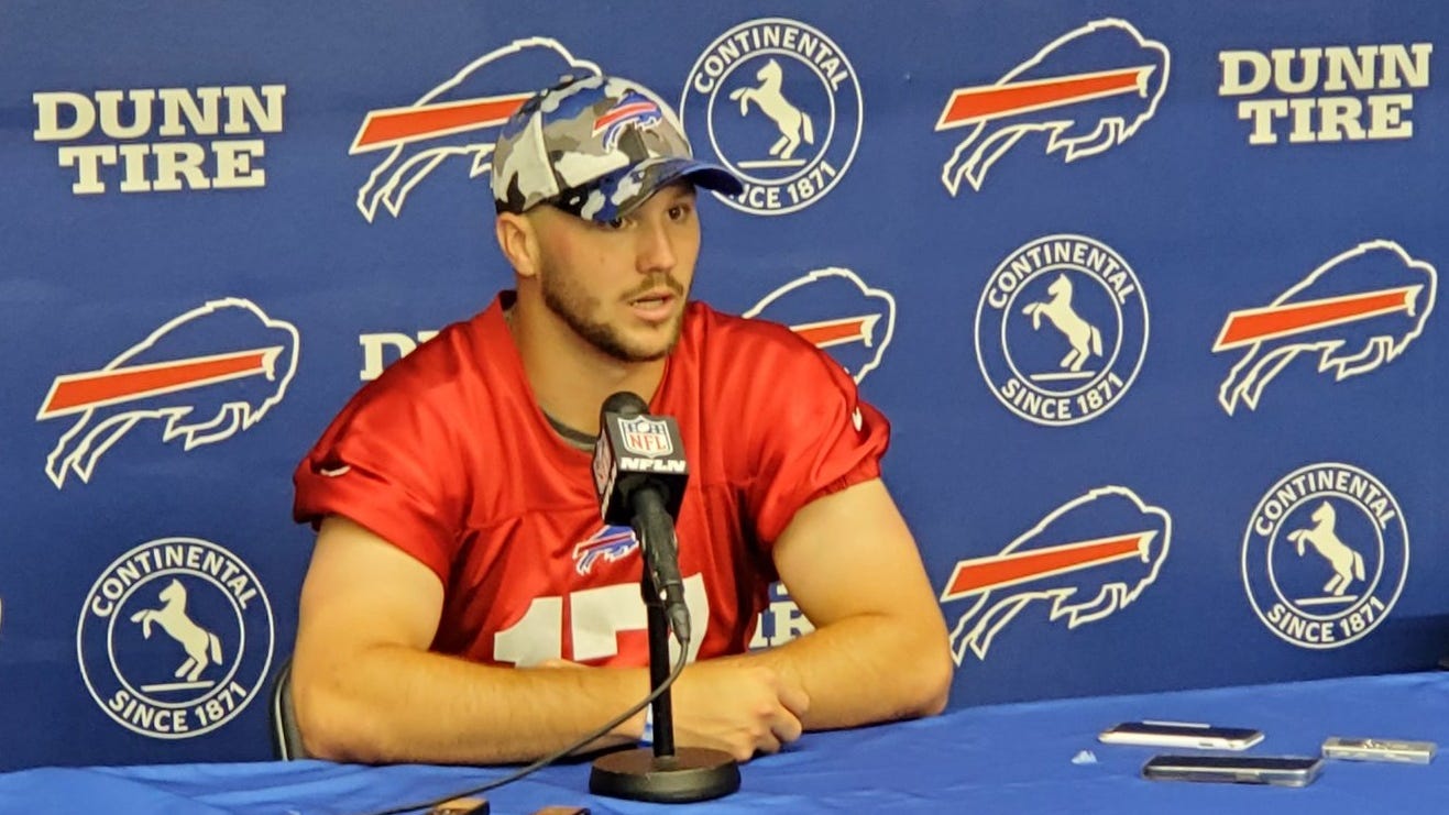 Josh Allen back at it with teammates at OTAs