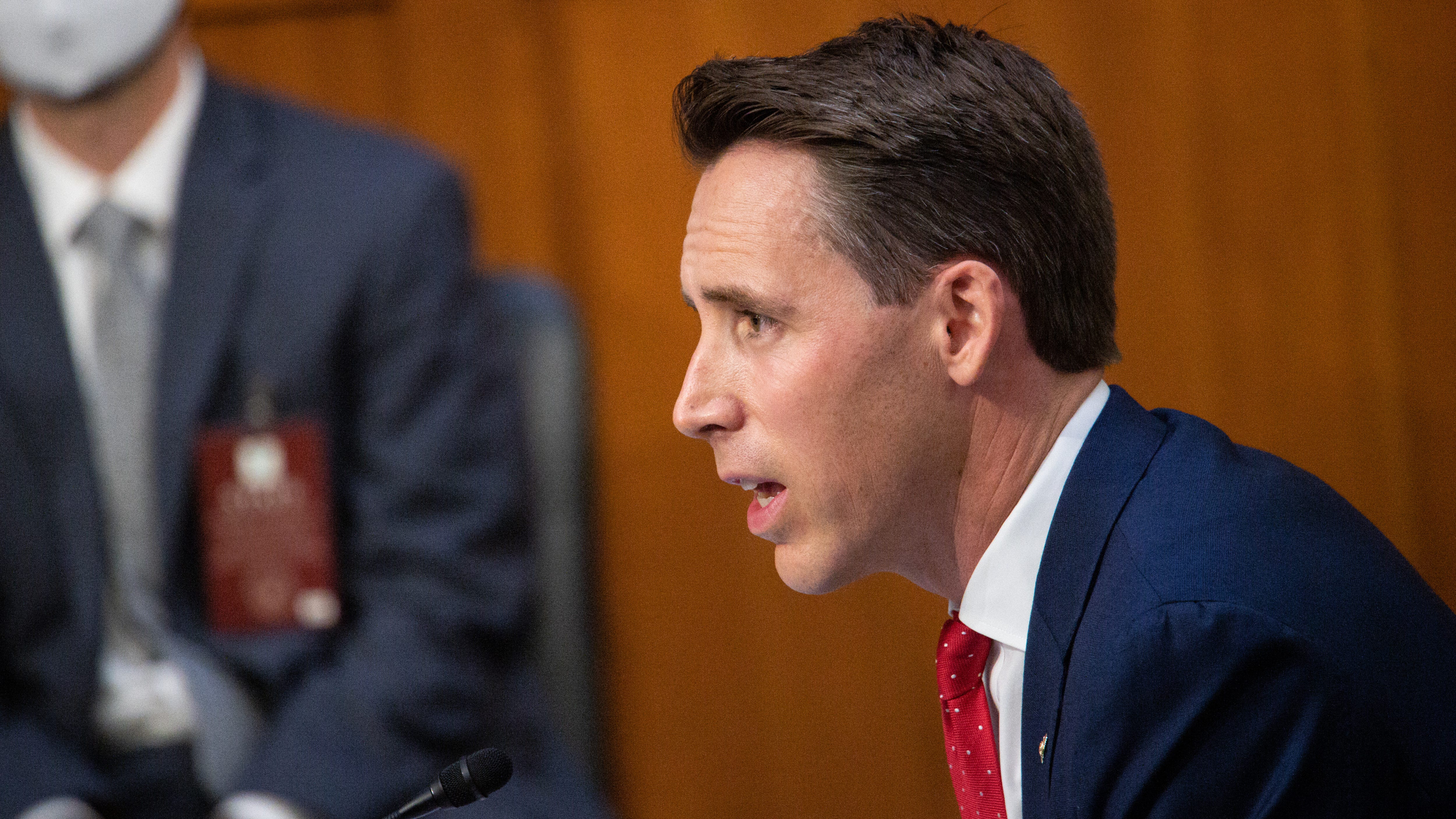 Hawley calls out senior Biden administration officials for Afghanistan pullout