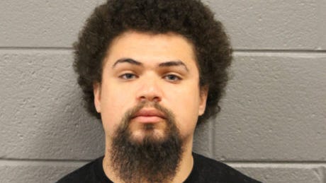 Chicago murder defendant wanted for pulling gun on deputies in Ohio after escaping house arrest