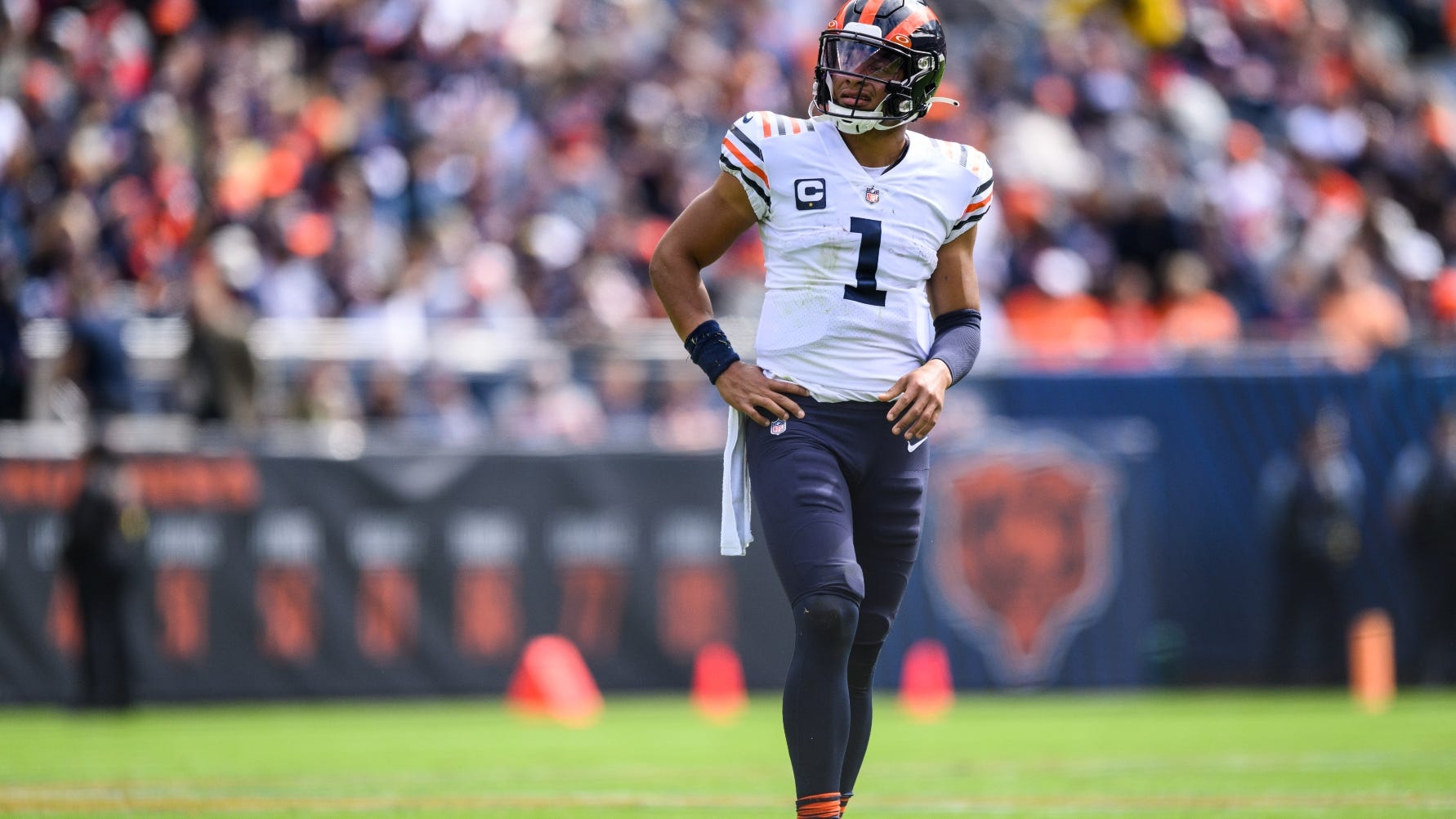 Bernstein: How worried should we be about Justin Fields?