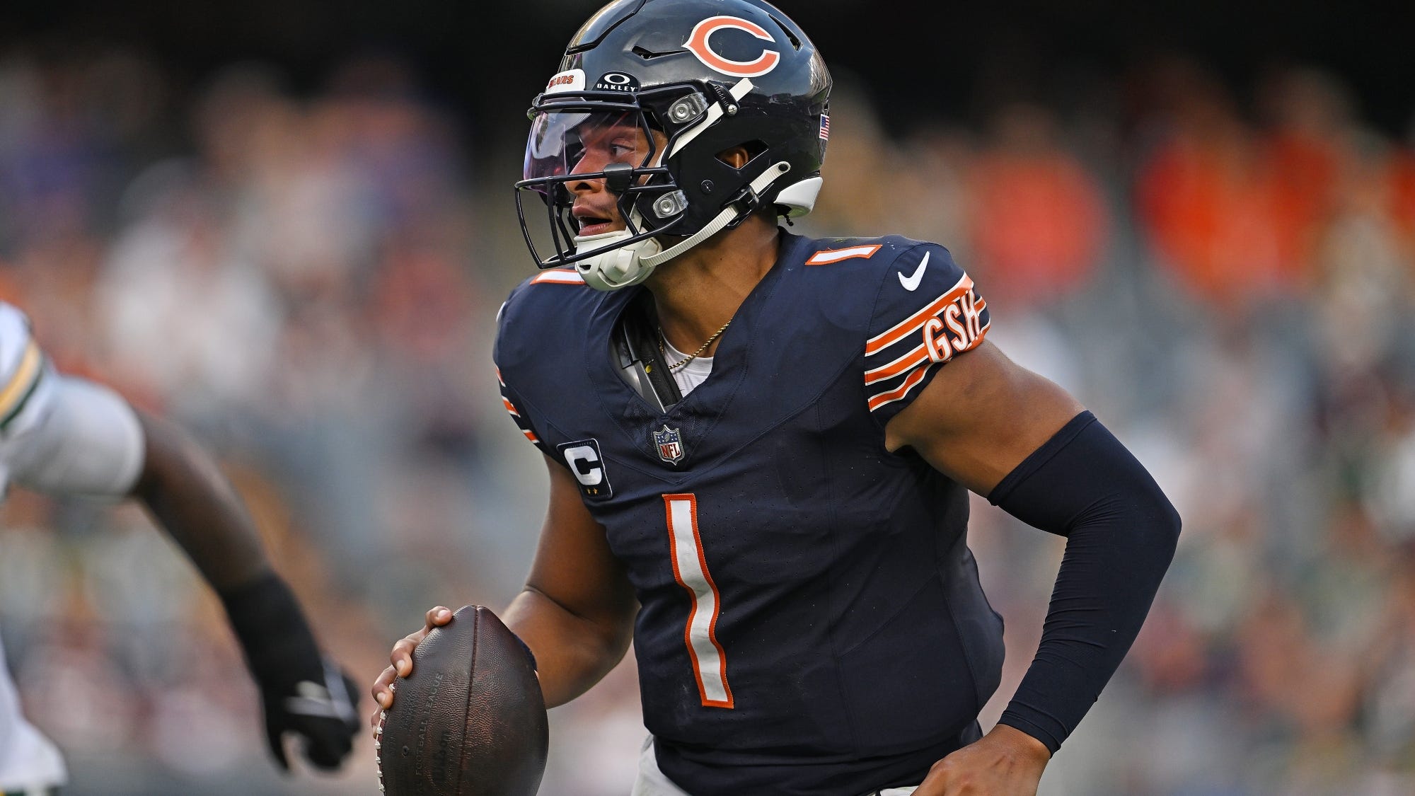 Bears' Matt Eberflus: Justin Fields 'knows he can play better'