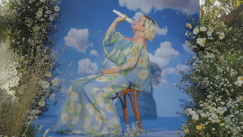 Katy Perry Shares Her Favorite Songs on 'Smile'