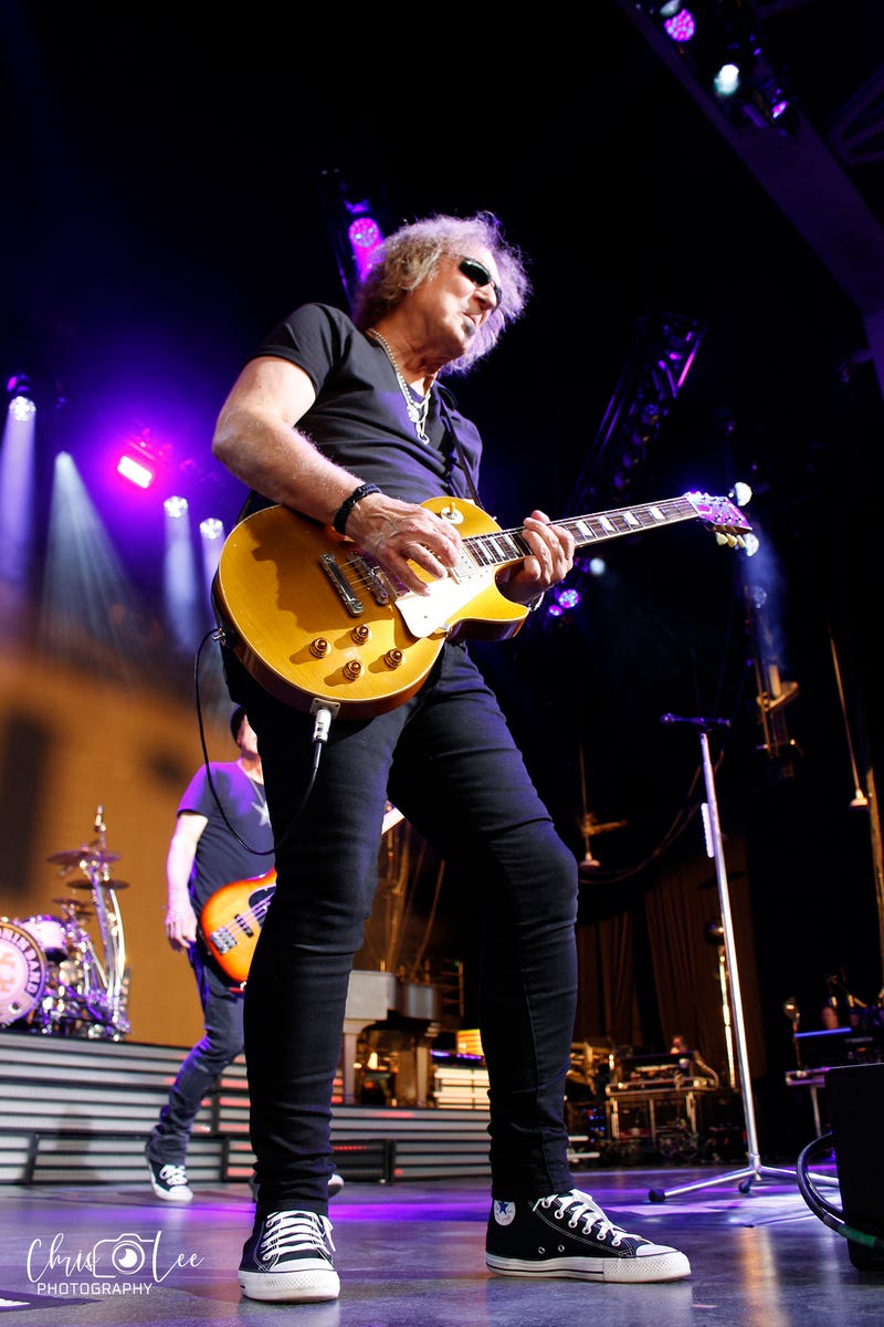 Dave Amato - Guitar