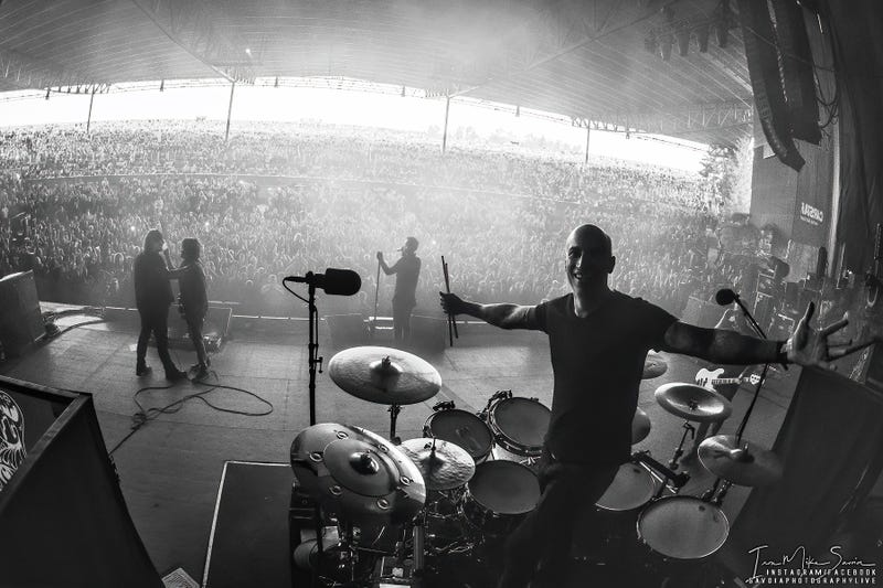 Steve Migs with Stone Temple Pilots