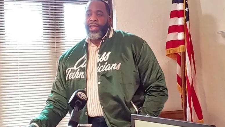 Kilpatrick tagged with hefty bill after IRS says ex-Detroit Mayor owes over $600K in unpaid taxes