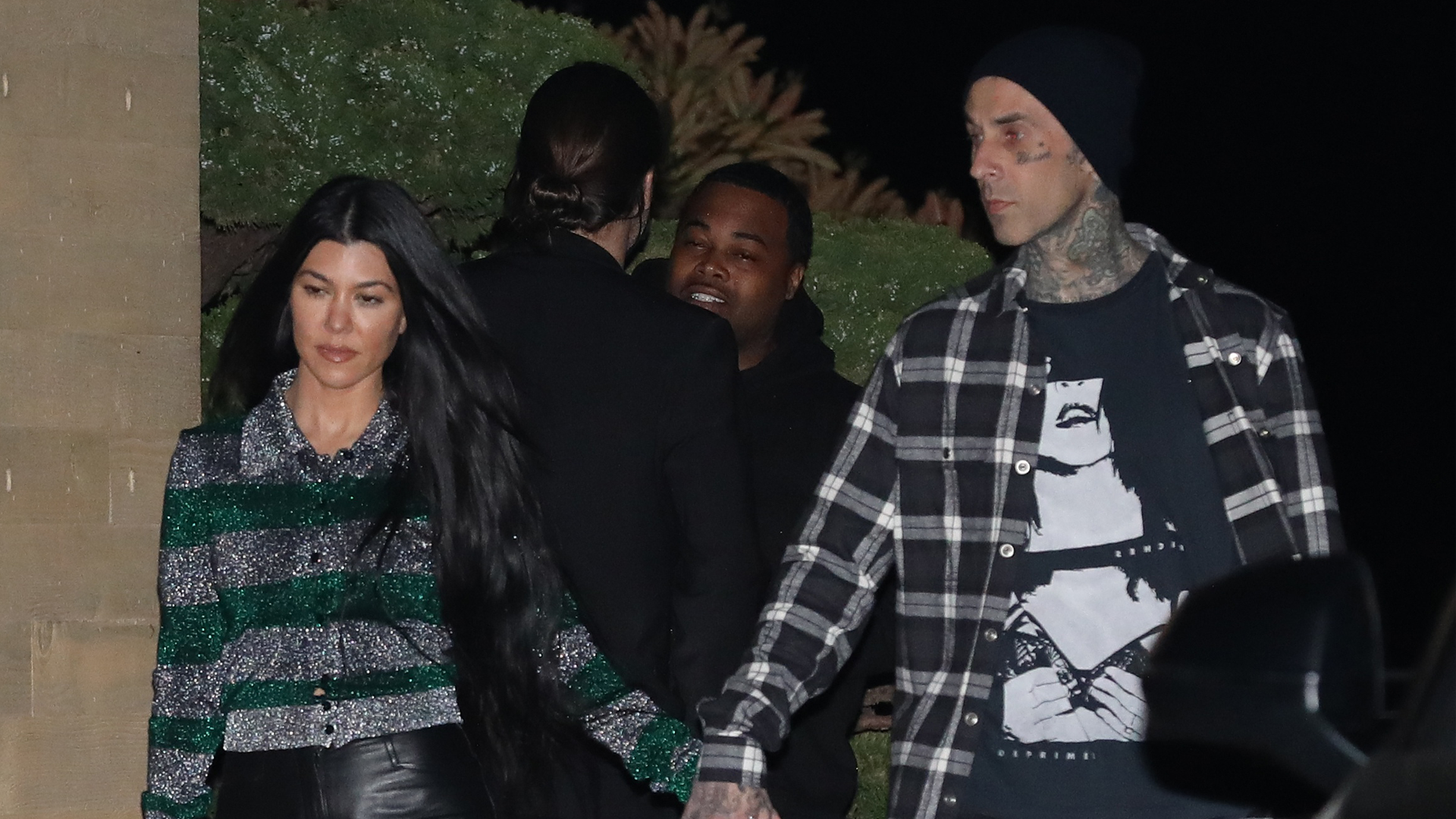 Travis Barker's flower game is ridiculous: See his Mother's Day gift for Kourtney Kardashian