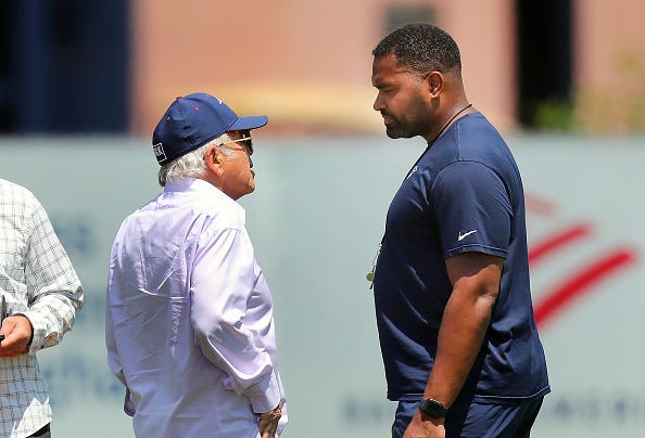 Robert Kraft and Jerod Mayo