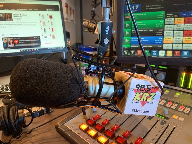 98.5 KRZ Studio