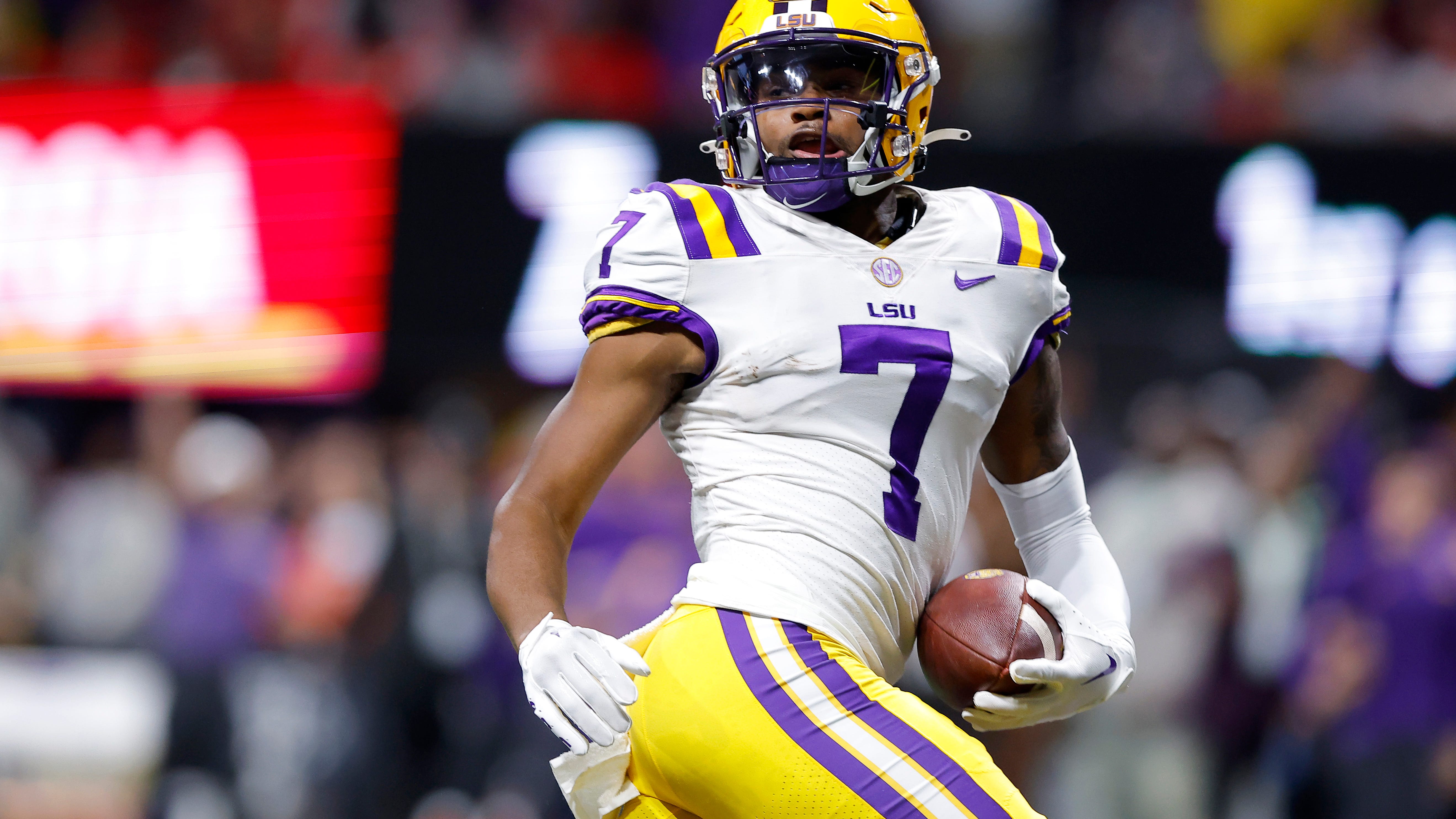Kayshon Boutte returning to LSU in 2023