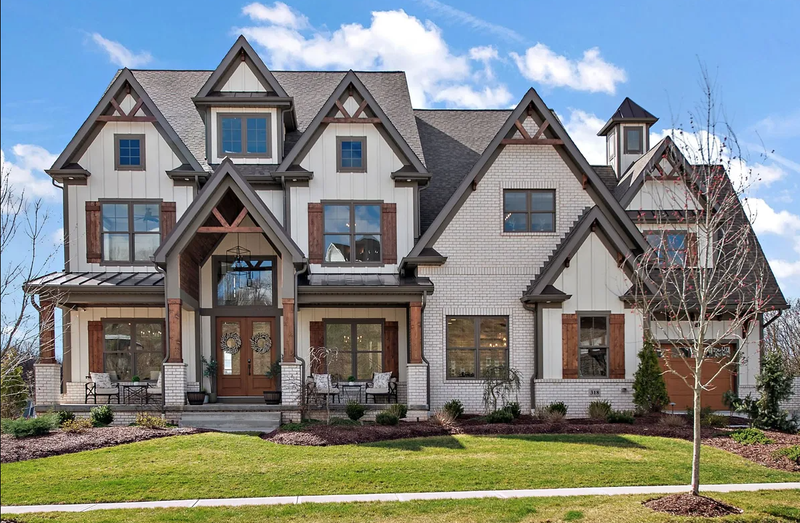 Kenny Pickett home for sale - 318 Spruce Lane in Cranberry Township
