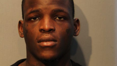 Man charged with attempted murder after attacking Chicago police detective in South Shore
