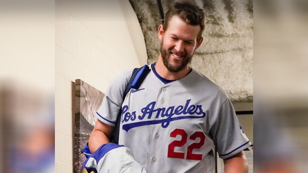 Clayton Kershaw OK with Roberts' decision to yank him from perfect game bid